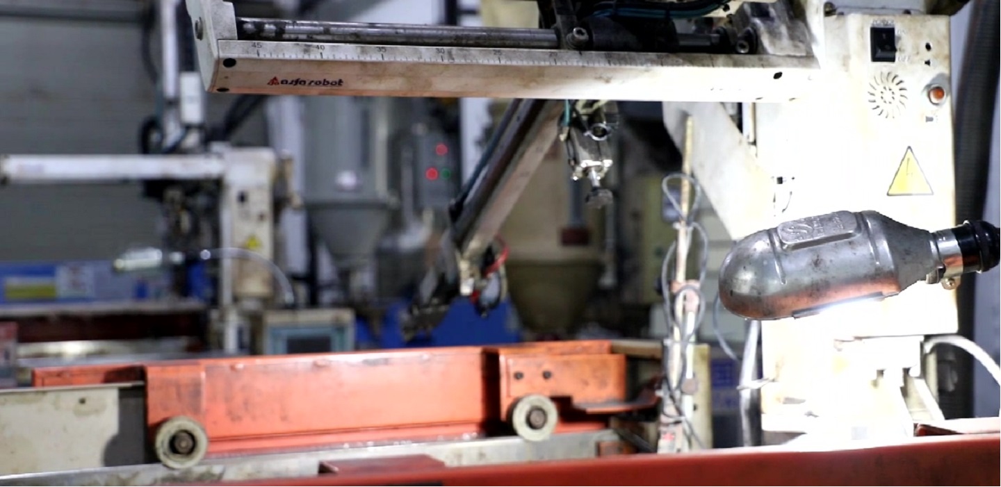 Your Custom Mold & Parts Manufacturer